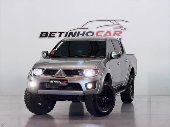 MITSUBISHI L200 TRITON 3.2 HPE 4X4 CD 16V TURBO INTERCOOLER DIESEL 4P AUTOMÁTICO